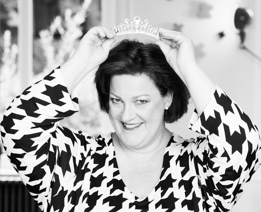 ella tiara
