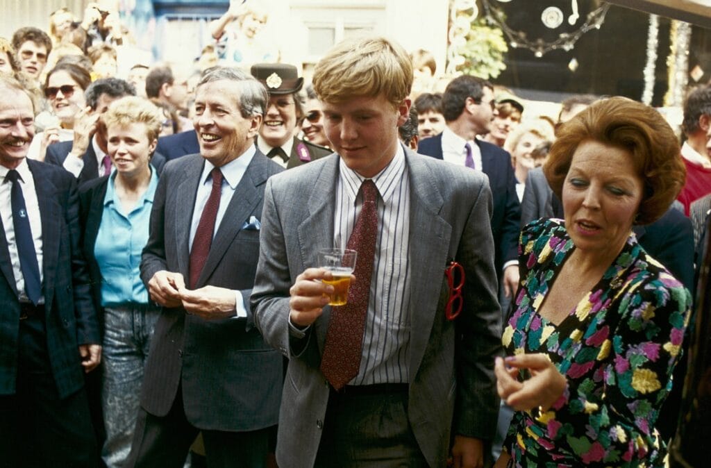 1988 willem alexander bier koninginnedag amsterdam ANP