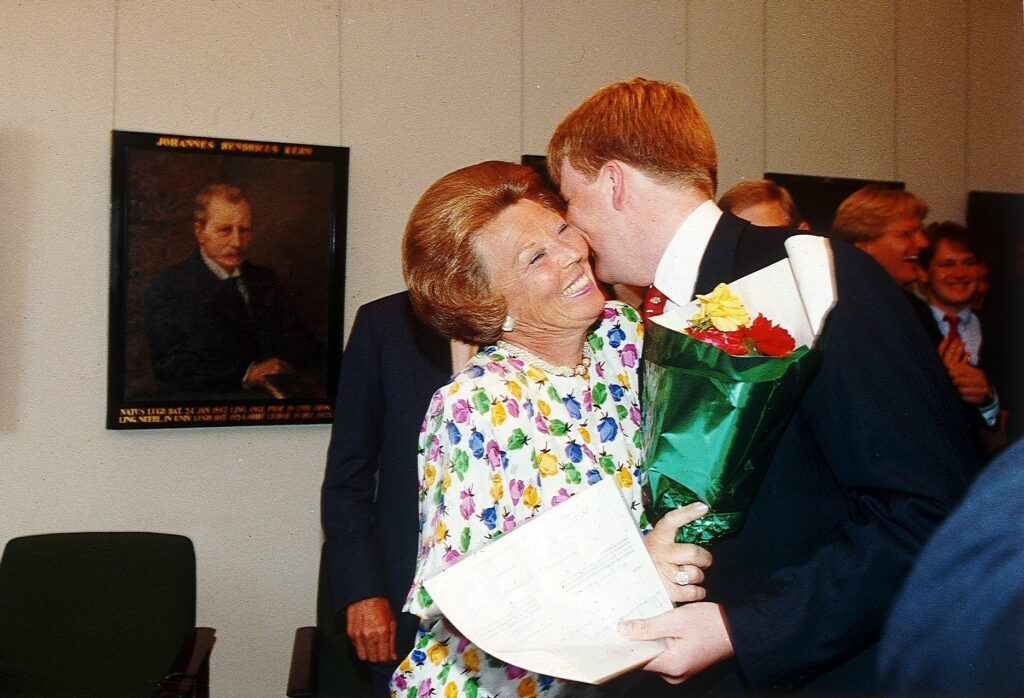 1993 willem alexander afstuderen beatrix ANP