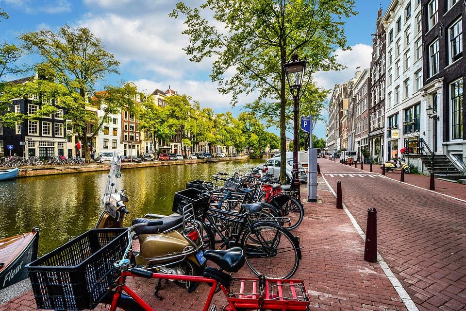 2022 amsterdam pixabay