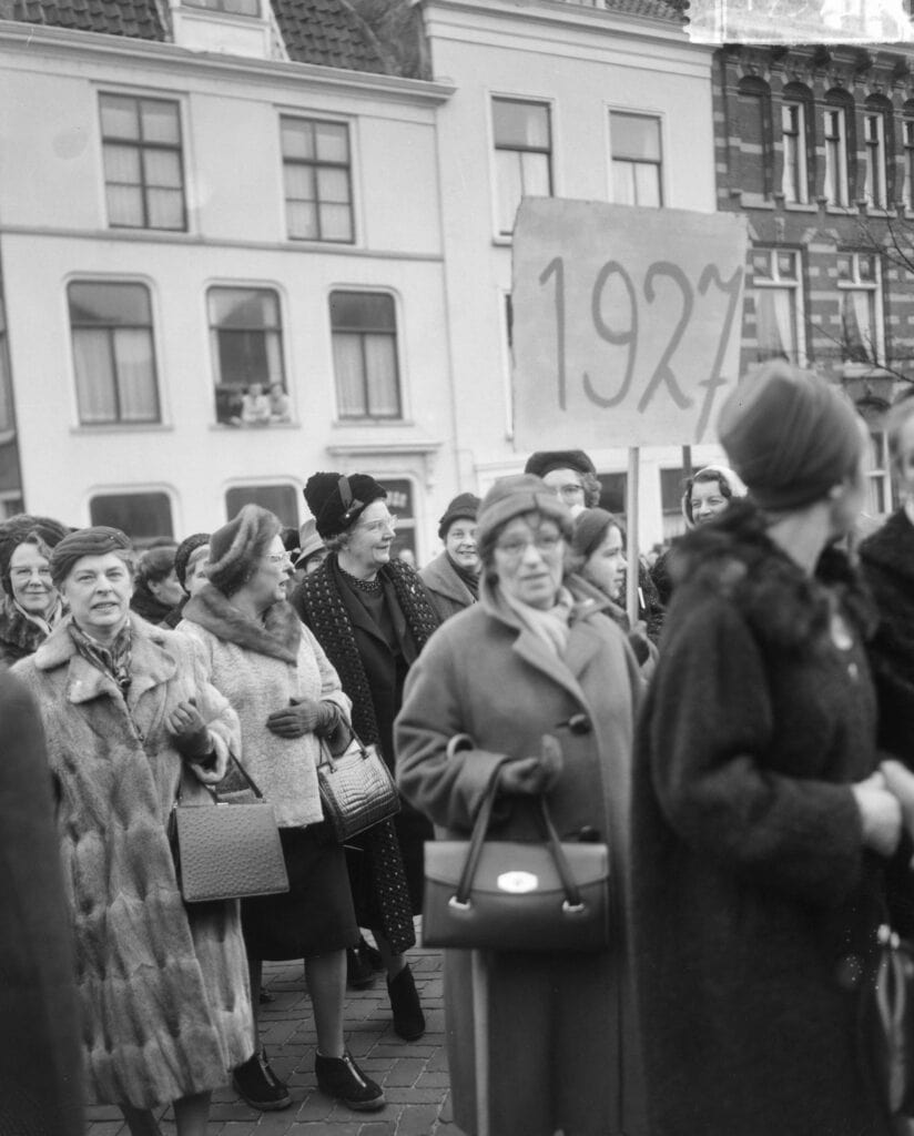 corps leiden beatrix juliana na1