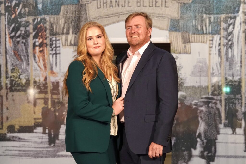 2022 fotosessie nieuwe kerk amalia alexia ariane wa willem maxima rvd2