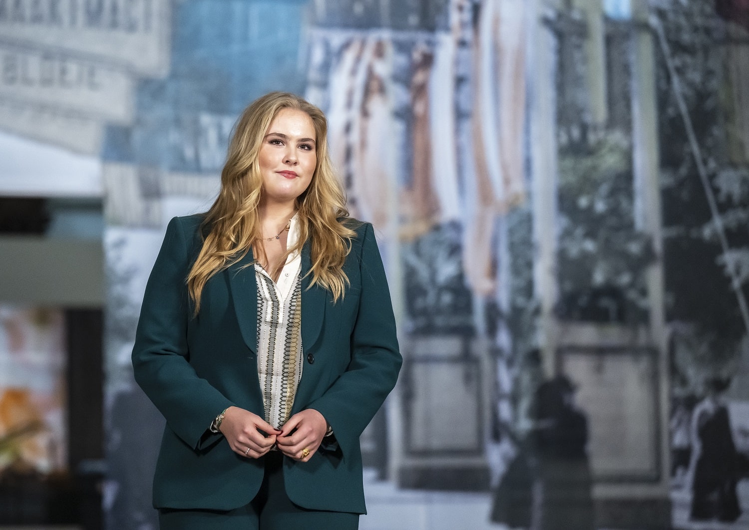 2022 amalia groen pak nieuwe kerk ANP