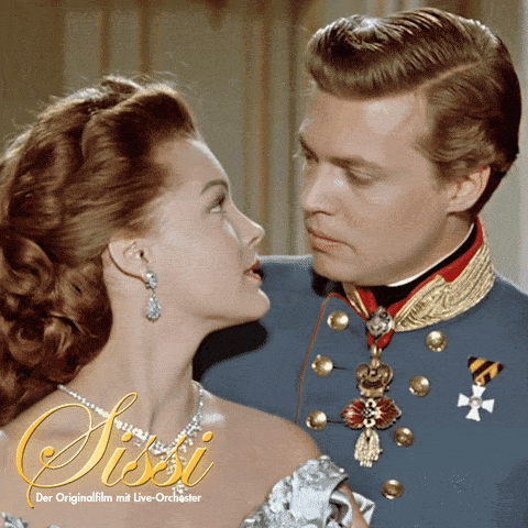 2022 gif sissi