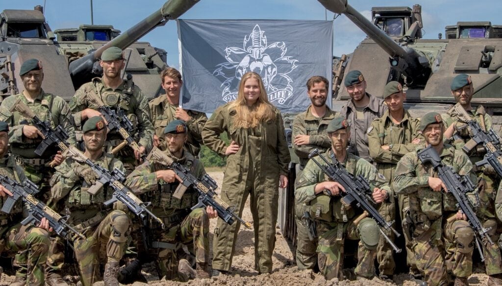 prinses van oranje maakt kennis met de koninklijke landmacht 02