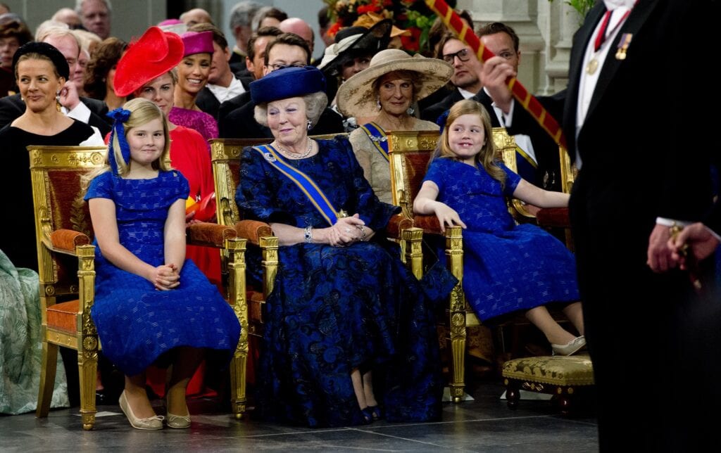 2013 30 april inhuldiging abdicatie amalia anp3 2