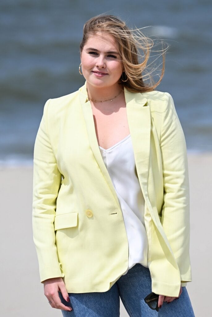 2023 amalia portret gele blazer ANP