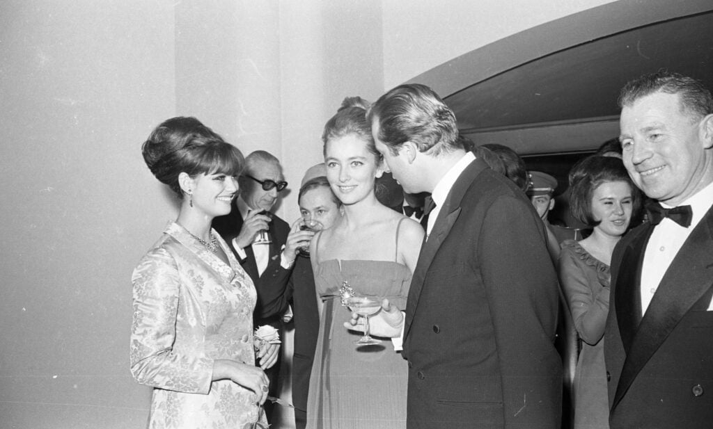 Claudia Cardinale receive the Prix Femina