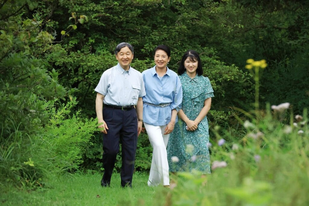 Japanese Emperor's Family Visits Villa for Summer
