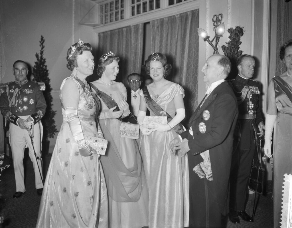 1960 nederland juliana beatrix irene gala NA