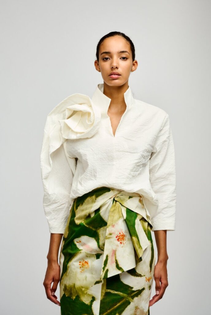 Look 103.1