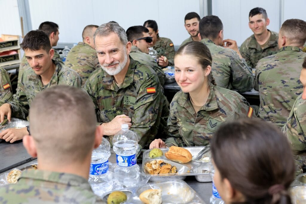 King Felipe visits daughter Leonor during maneuvers at San Gregorio camp in Zaragoza