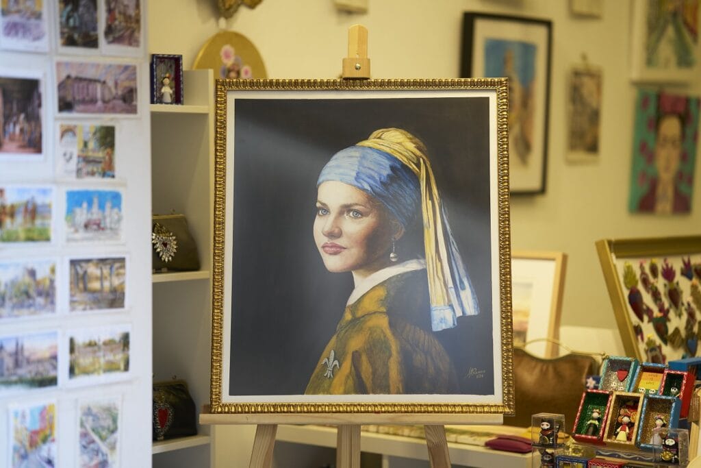 Painting of the Spanish Crown Princess Leonor with the title: La Princesa de la Perla, based on the painting The Girl with the Pearl Earring ADEL ROYALS ROYALTYMONACHY KONIGLICH ROYAUX