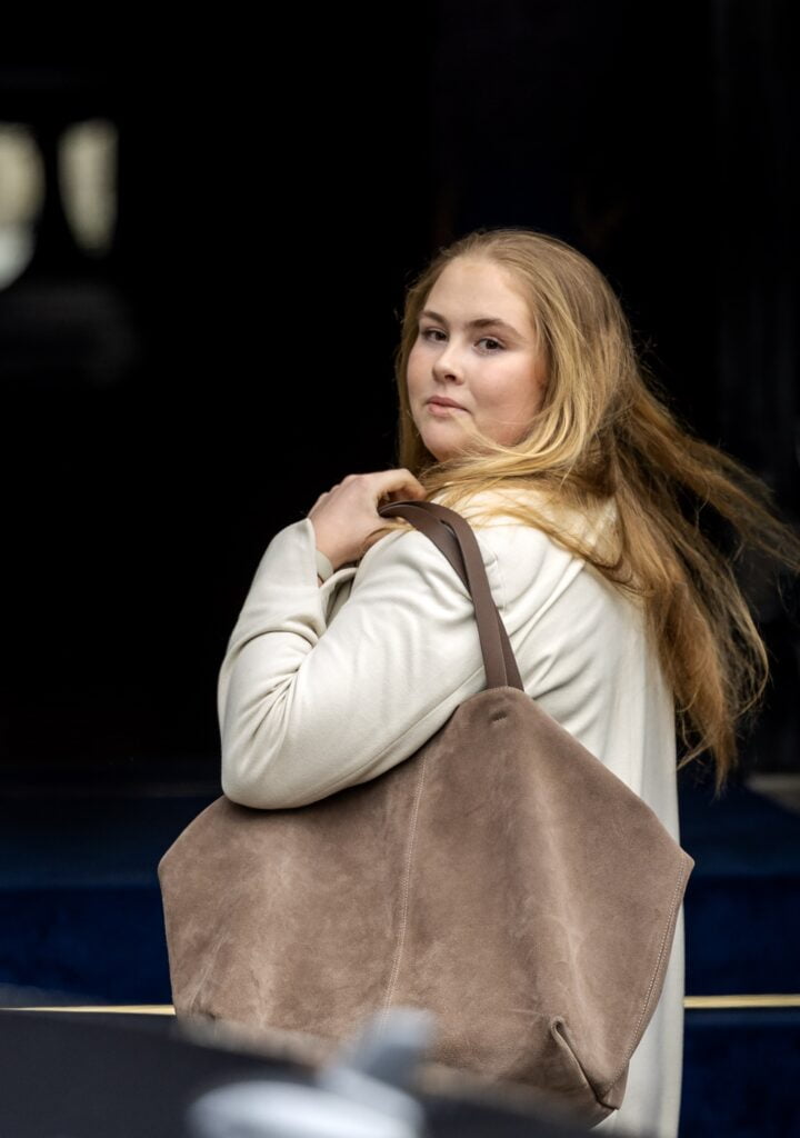 Princess Amalia arriving at the Dam palace in Amsterdam for the upcoming statebanquet for the Spanish King and Queen ADEL ROYALS ROYALTYMONACHY KONIGLICH ROYAUX