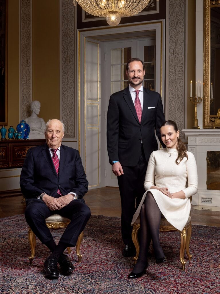 2022 noorwegen Ingrid haakon harald officieel portret 01