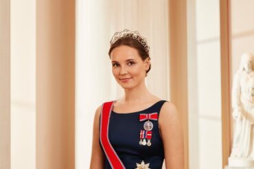 2022 noorwegen Ingrid officieel portret 02