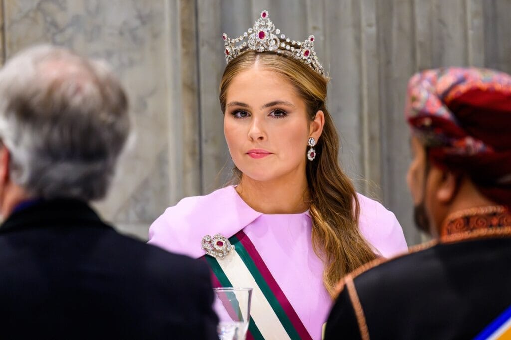 2025 amalia staatsbanket oman glimlach ANP