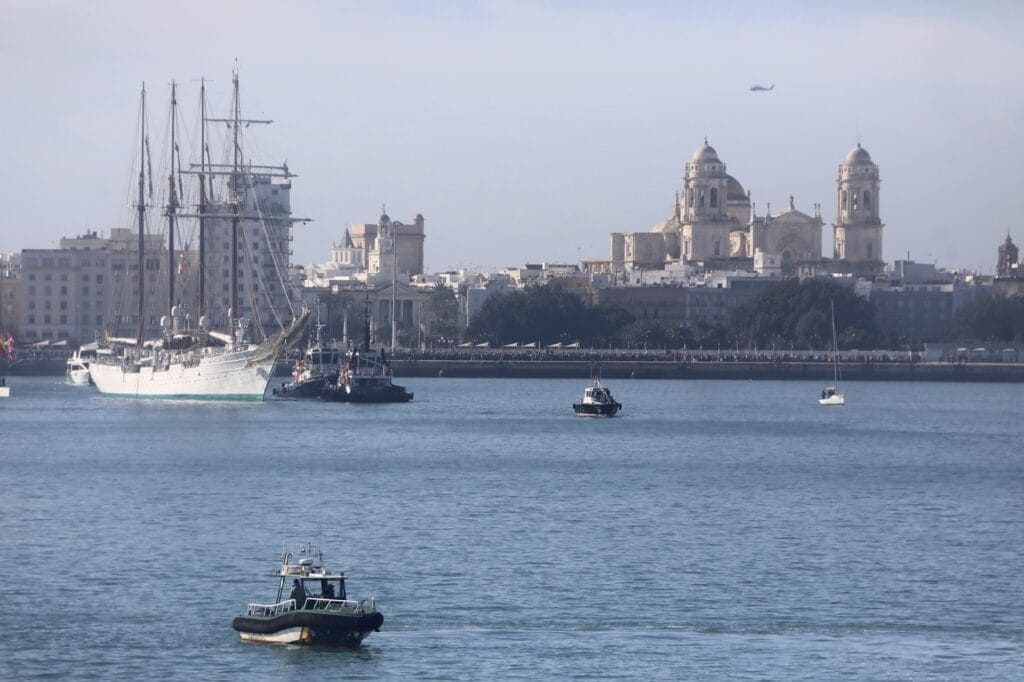 Farewell ceremony of the Training Ship 'Juan Sebastián de Elcano' .
