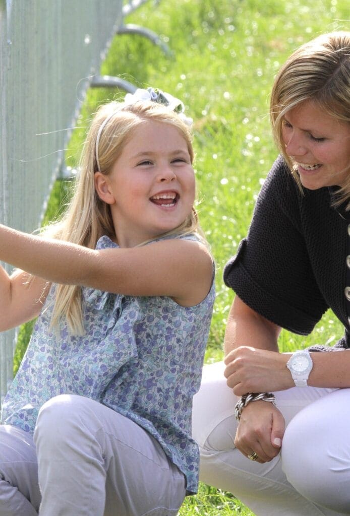 Former Nanny and personal assistent of Princess Amalia suddenly no longer working for the royal family ADEL ROYALS MONACHY KONIGLICH ROYAUX ROYALTY QUEEN PRINCESS