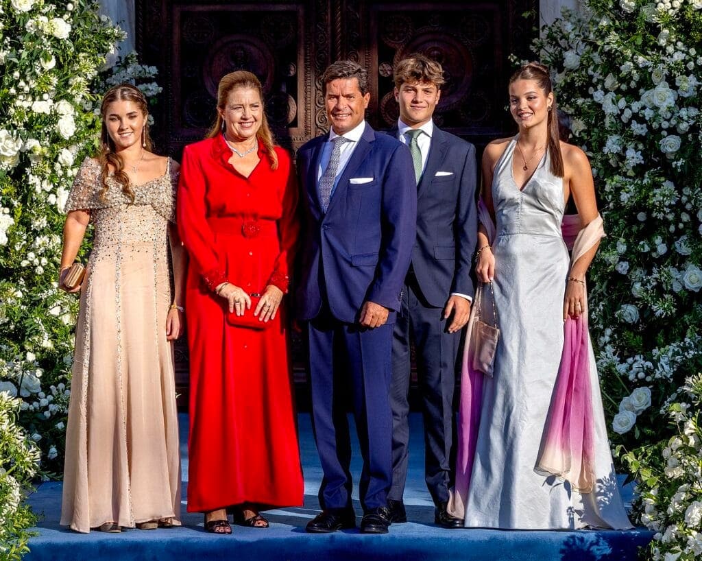 Wedding of Princess Theodora and lawyer Matthew Kumar at the Metropolitan Cathedral of Athens. ADEL ROYALS ROYALTYMONACHY KONIGLICH ROYAUX