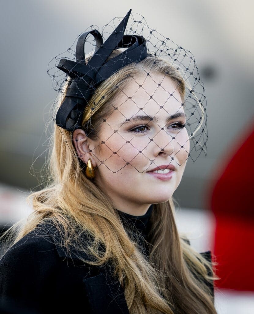 Koningspaar en prinses Amalia bij Auschwitz herdenking (pool)