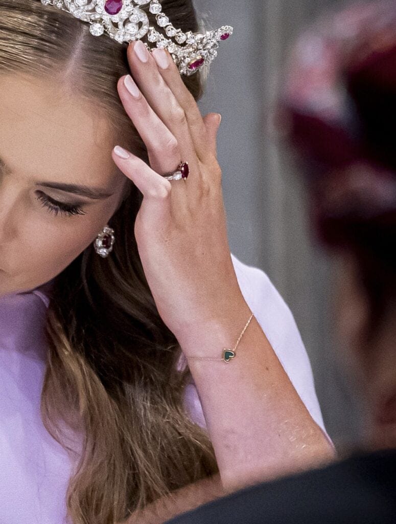 2025 amalia staatsbanket oman armband tiara zoom anp