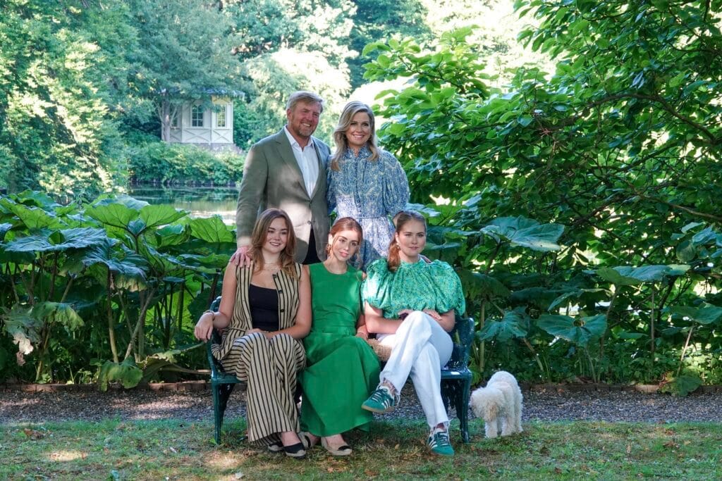 2025 zomerfotosessie amalia alexia ariane maxima mambo willem rvd6