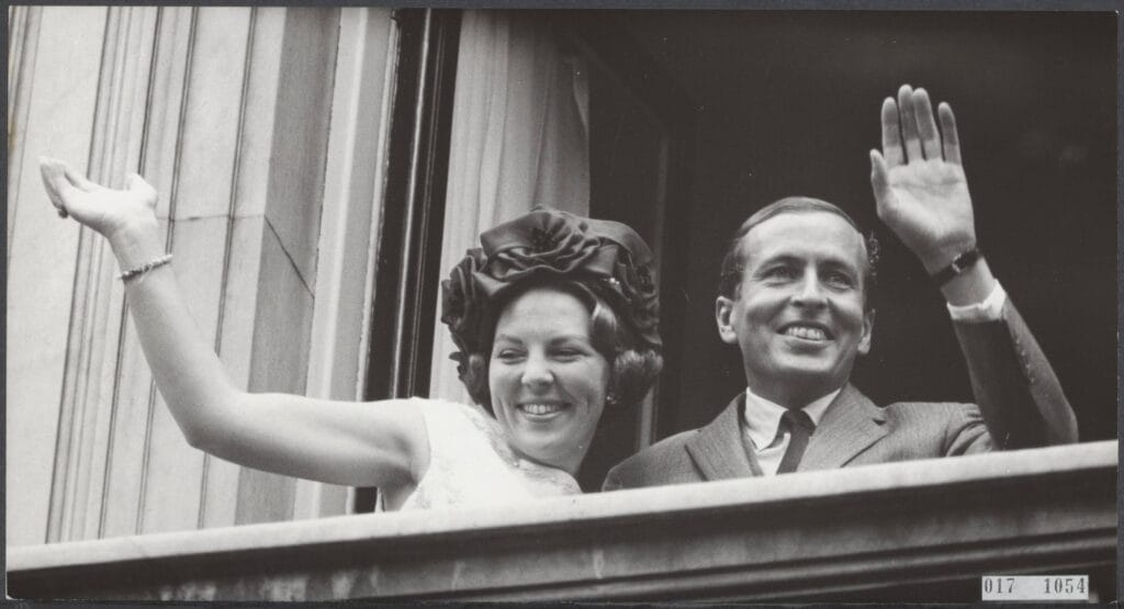 1965 beatrix claus ambstwoning NA