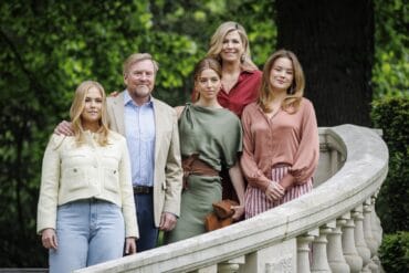 2026 zomerfotosessie amalia alexia ariane gezin anp